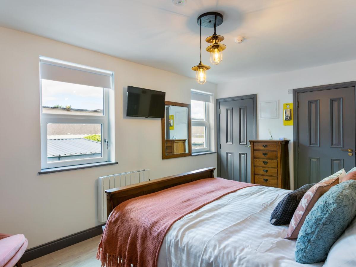 Macs Townhouse Dungarvan Dungarvan  Exterior photo
